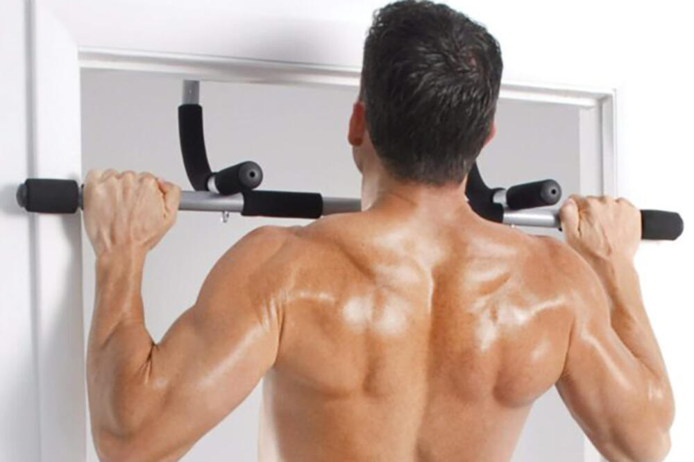 VEŽBANJE U KUĆI: Kako da izgledate dobro, a da ne idete u teretanu?