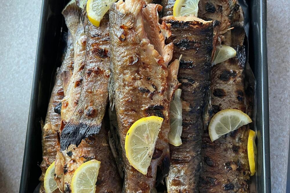 BONUS TRIK KUVARA! 1 začin prosto MORATE DA STAVITE - kako da za 10 minuta pastrmka bude kao u skupom restoranu?