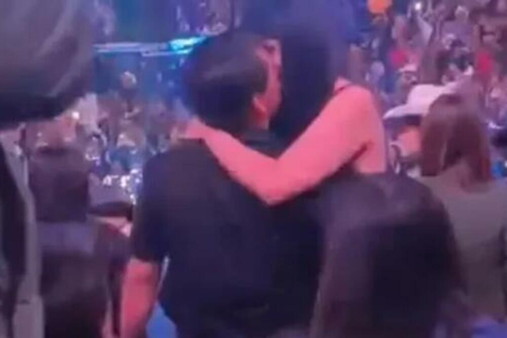 ZBOG OVE SLIKE, GORI SVET: Vidite li bitan detalj zbog kojeg skoro sve žene mrze ovog muškarca? (FOTO)