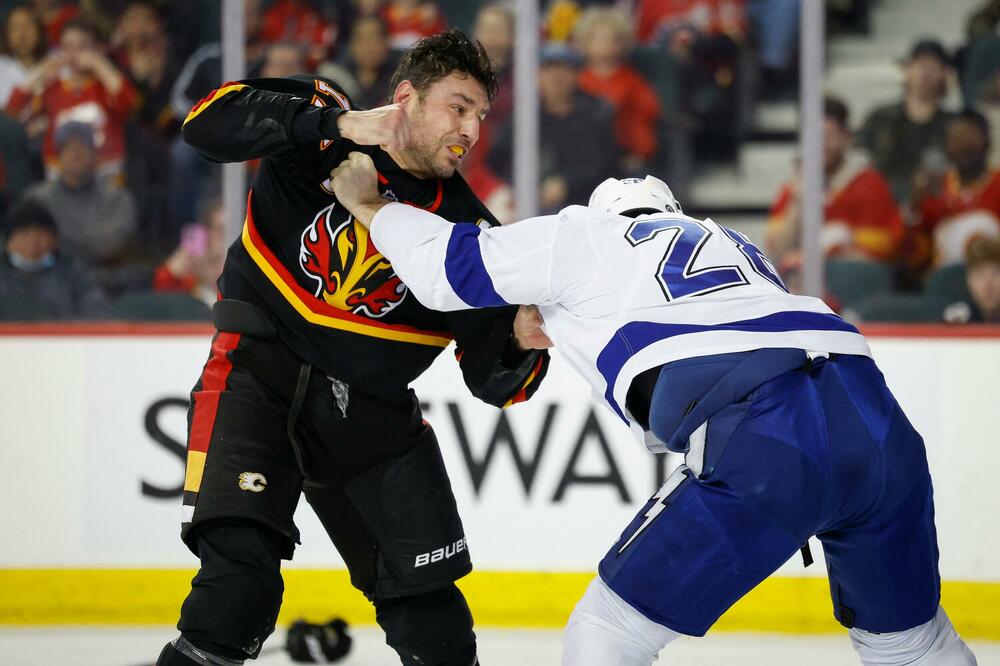 SRPSKI SPORTISTA U CENTRU SKANDALA: Tukao i gušio suprugu u alkoholisanom stanju!