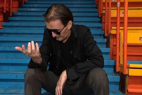 PROBUDIO SE PORED SUPRUGE KOJA SE PREDOZIRALA! JEZIVA TRAGEDIJA OBELEŽILA PEVAČA: Bio u depresiji pa PRIZNAO