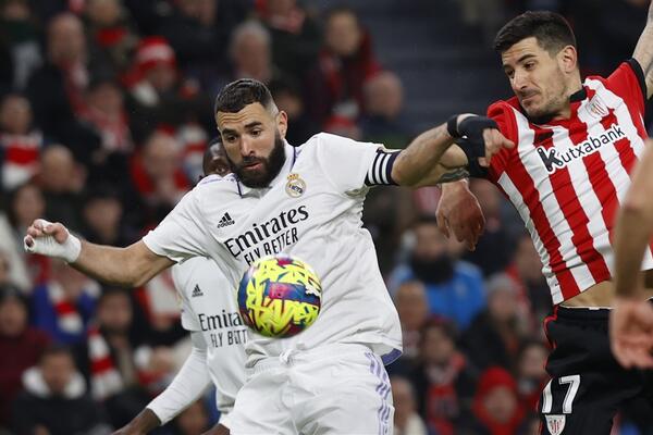 REAL DRŽI KORAK SA BARSELONOM! Benzema i Kros srušili Atletik Bilbao!