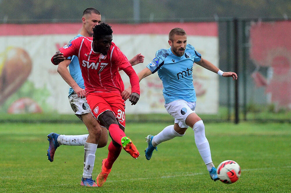 PRVA LIGA IMA FUDBALERA OD 2.000.000 EVRA! Istorija na Ubu (FOTO)