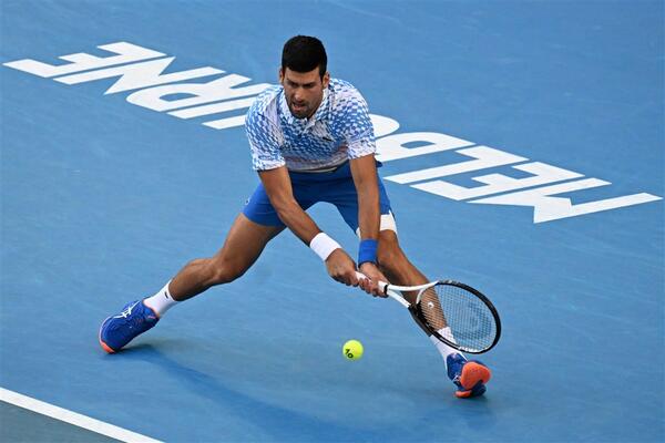 "ĐOKOVIĆ JE I DALJE U OPASNOSTI, JEDAN POGREŠAN POKRET I..." - Australijski lekar upozorio Novaka!
