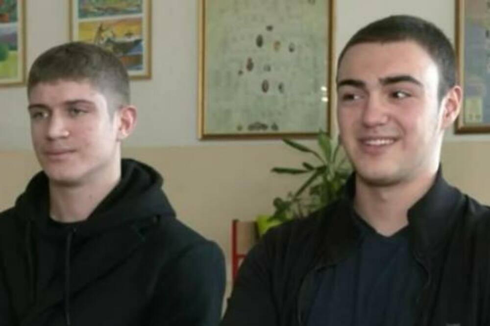 "RUKE SU POČELE DA NAS BOLE POSLE PRVOG STABLA!" Ognjen i Todor iskusili su društveno-koristan rad u školi
