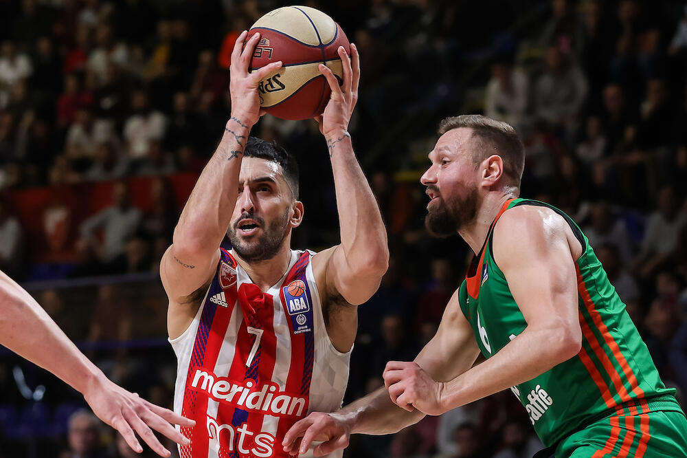 ZVEZDA PREŽIVELA CEDEVITU I RASPOLOŽENOG FERELA! Kampaco ponovo delio lekcije, STOTKA crveno-belih u Pioniru!