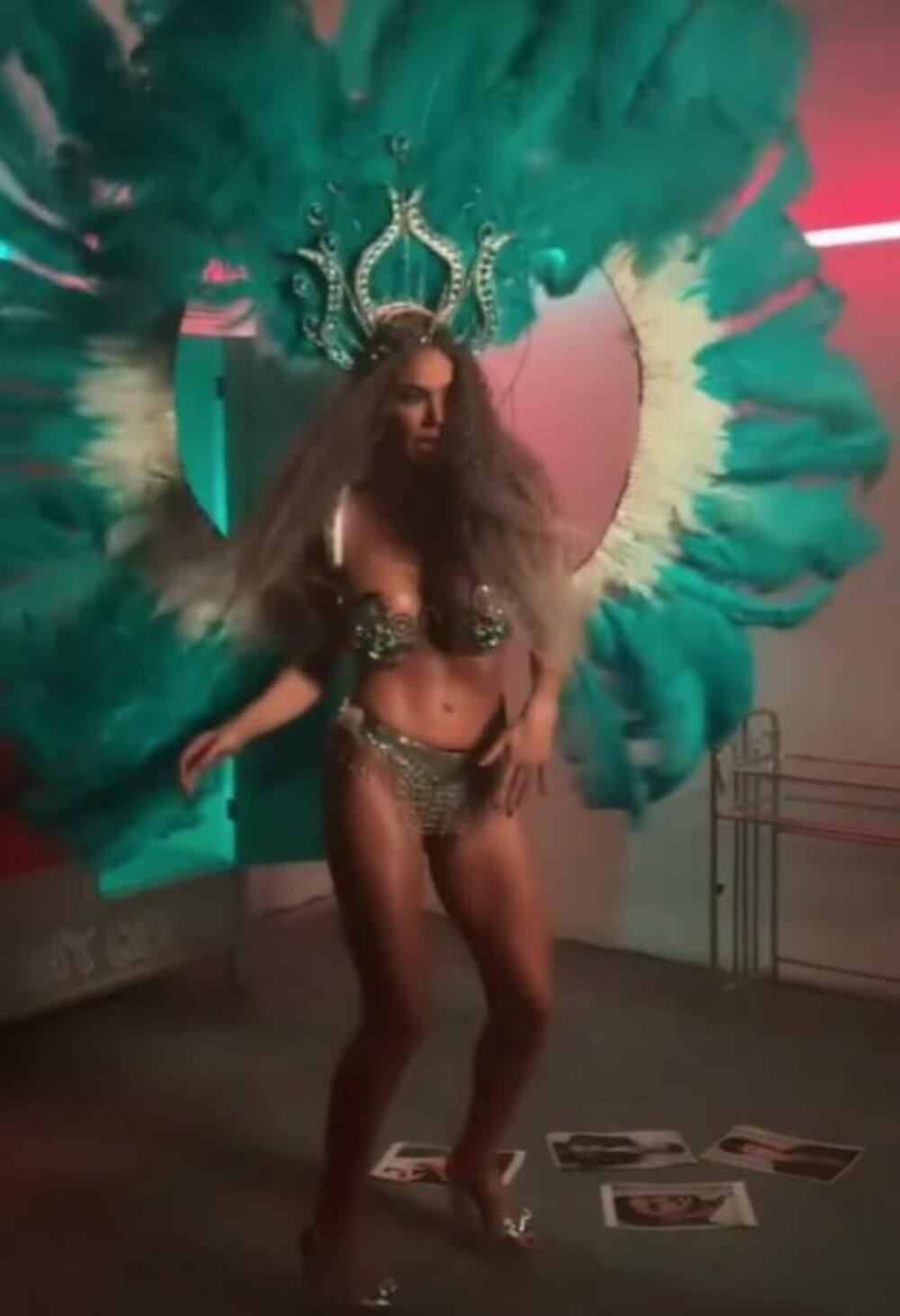 Marina je odmah pokrenula lavinu podeljenih komentara