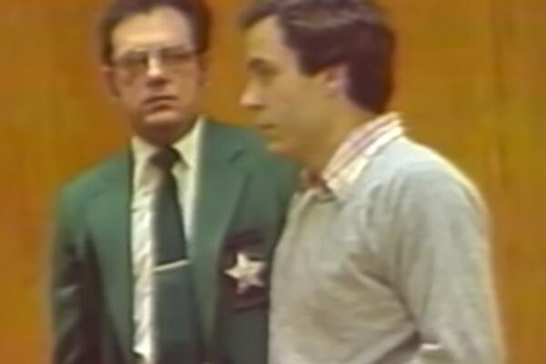 MONSTRUM KOJI JE SILOVAO I BRUTALNO ISKASAPIO DESETINE ŽENA: Zavodio žrtve LEPOTOM, a onda ih MUČKI UBIJAO!