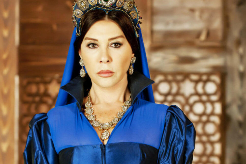 SEĆATE LI SE MOĆNE VALIDE SULTANIJE? Evo kako danas izgleda majka Sulejmana Veličanstvenog FOTO
