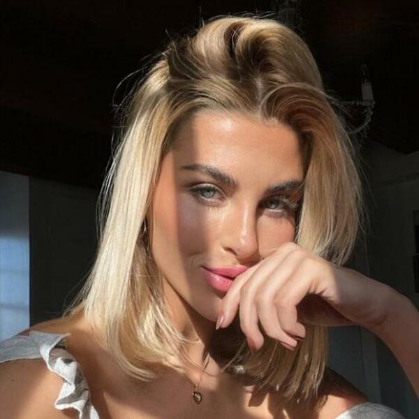 NOVAKA U POLUFINALU ČEKA PRAVI PLEJBOJ: Ne zna se koja je veća BOMBA, bivša ili nova devojka - preduzetnica! (FOTO)