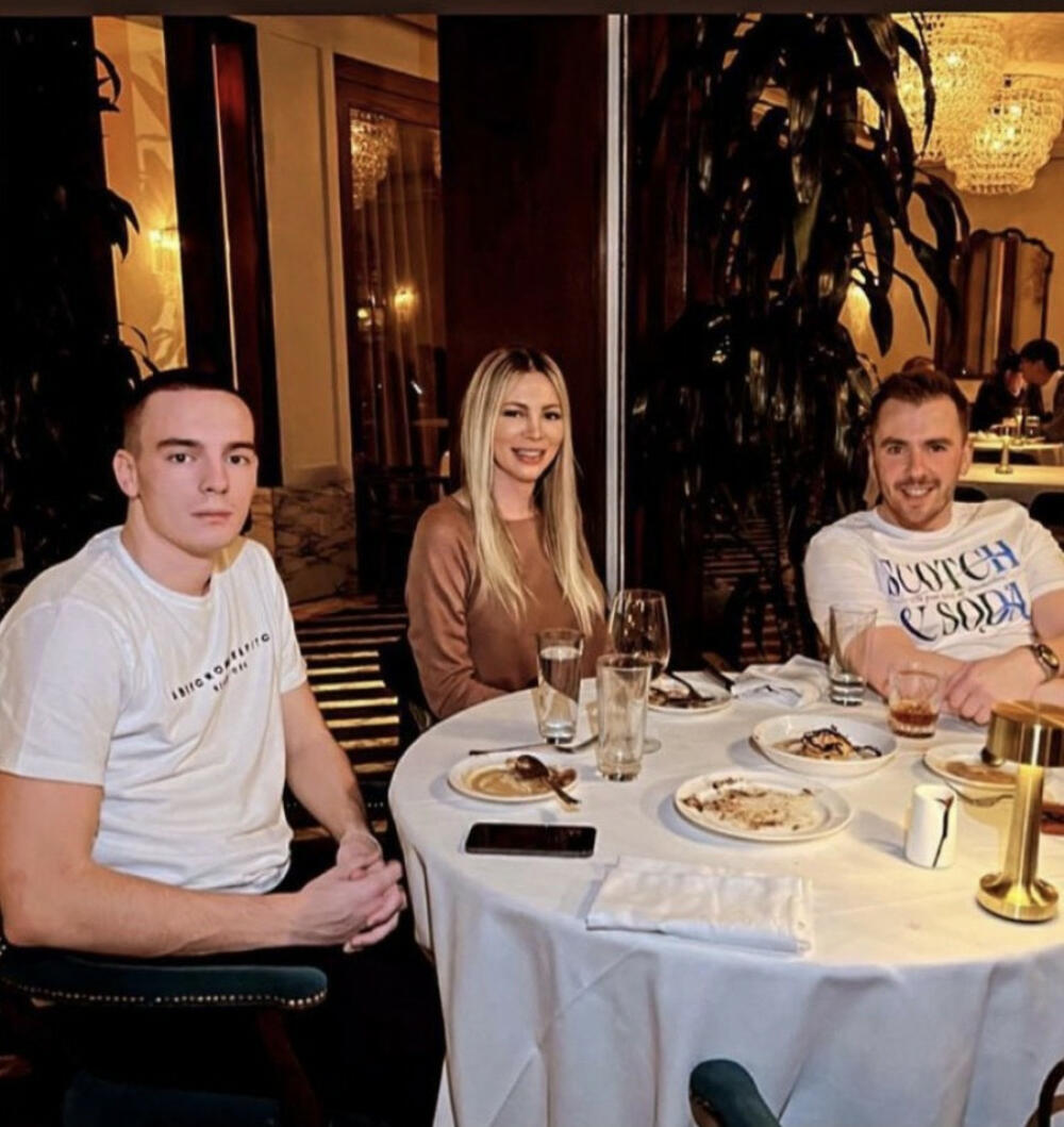 Sandra Drašković uživa sa sinom