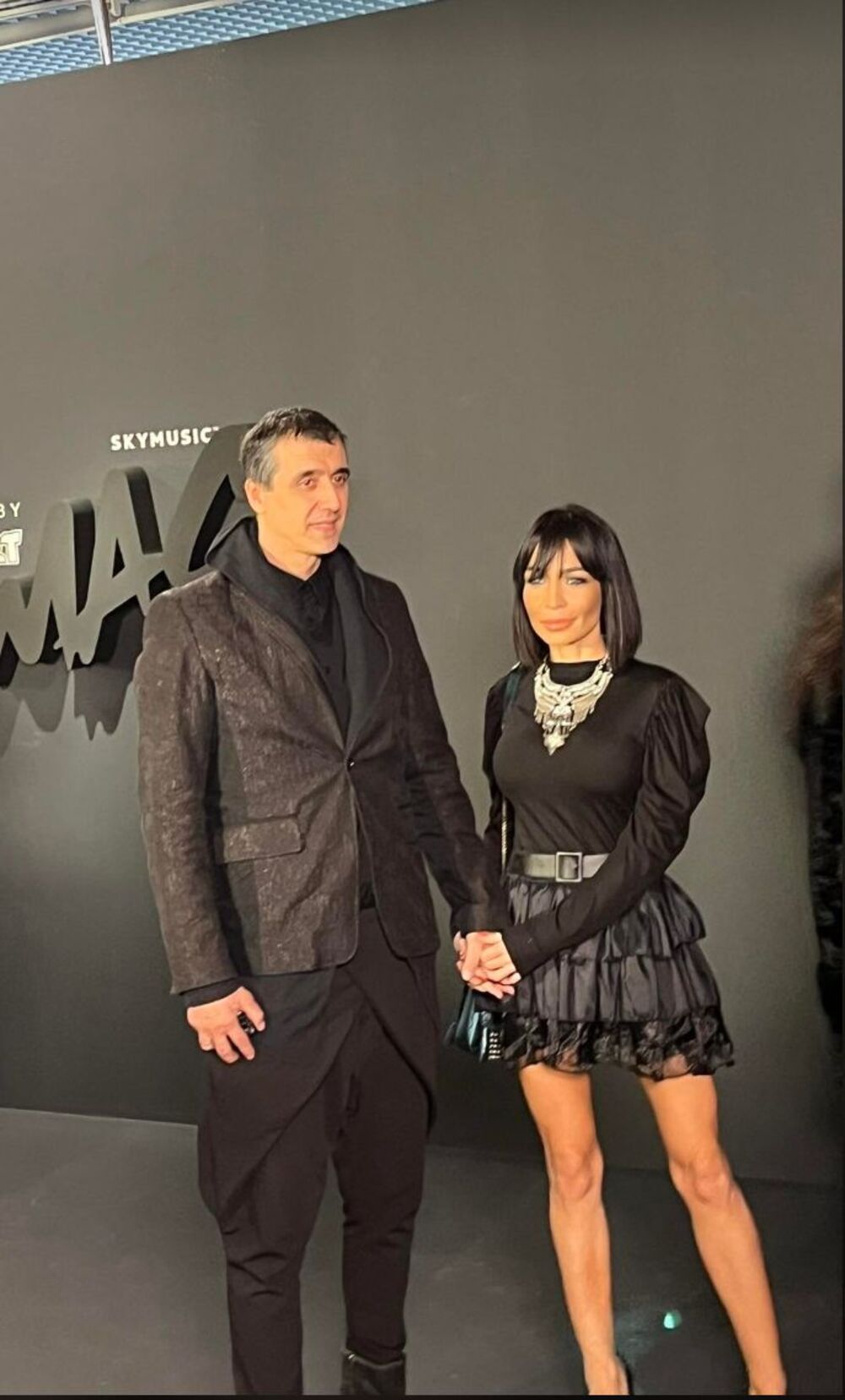 Iako je ljut on brine o njoj