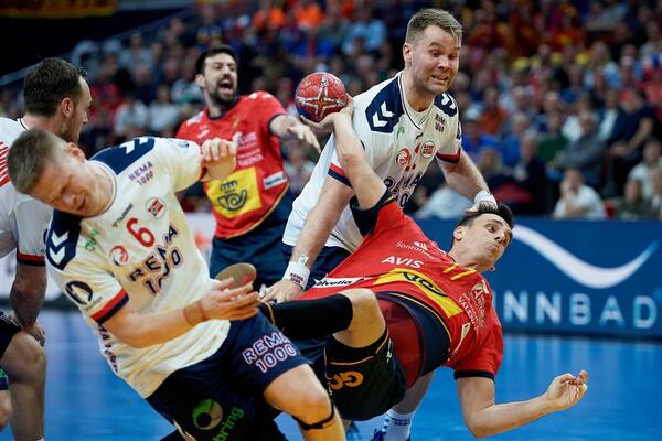 NORVEŠKA ZAKOPALA SAMA SEBU! Španija u polufinalu posle 80 minuta igre i 69 golova (VIDEO/FOTO)