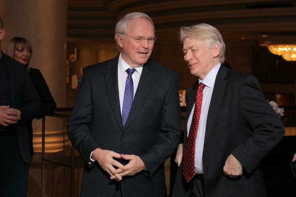 Gala večera, Kurir, Adria Media Group