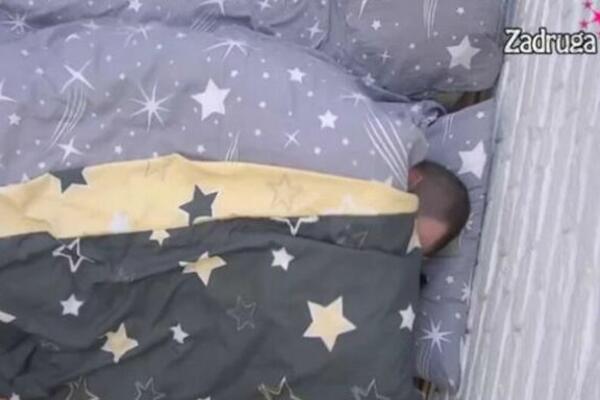 TRESLI SE ZIDOVI IZOLACIJE! Zvezdan i Anđela IMALI BRUTALNU AKCIJU, a onda ih je PREKINULA ONA