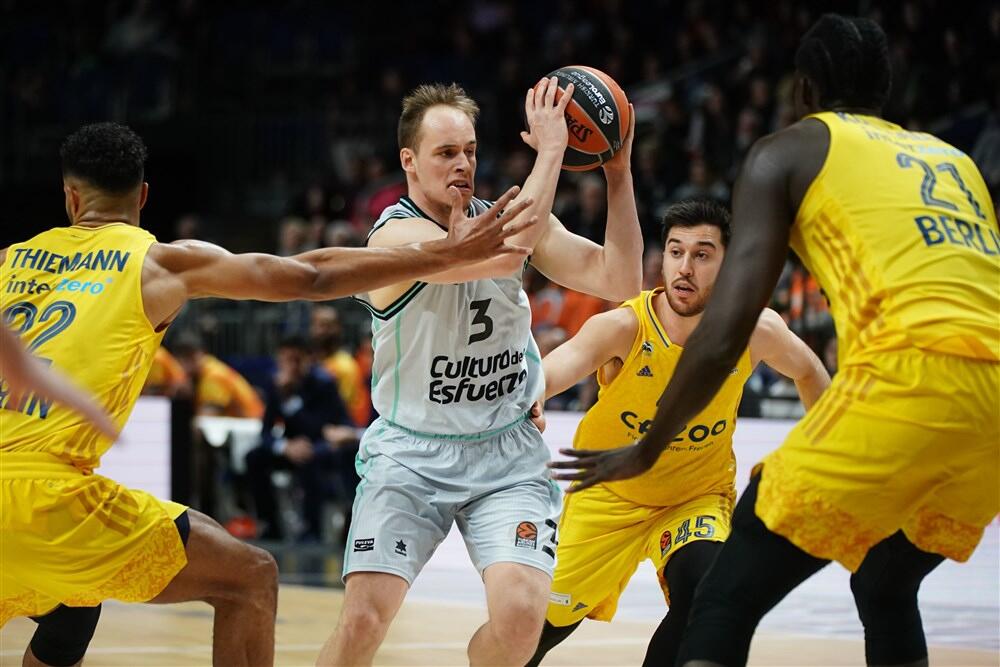 Detalj sa utakmice Albe i Valensije u Berlinu