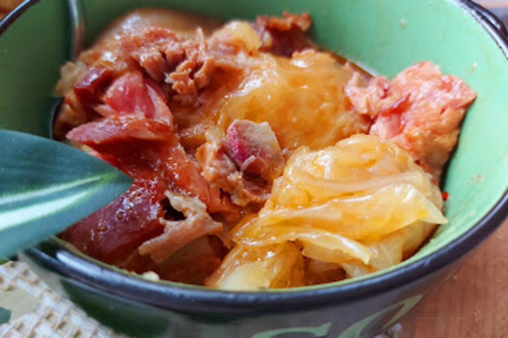 DOMAĆICA PODELILA RECEPT ZA KISELI KUPUS SA REBRIMA I SVIMA JE KRENULA VODA NA USTA: Ovako ga još niste spremali