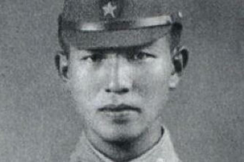 30 GODINA ŽIVEO U DŽUNGLI NESVESTAN DA SE DRUGI SVETSKI RAT ZAVRŠIO: Sa JEDNIM nije mogao da se POMIRI (VIDEO)