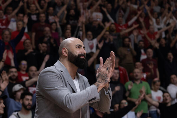 PERO ANTIĆ ODUŠEVIO TURKE: Stavlja na aukciju dres u kom je postao prvak Evrope! (FOTO)