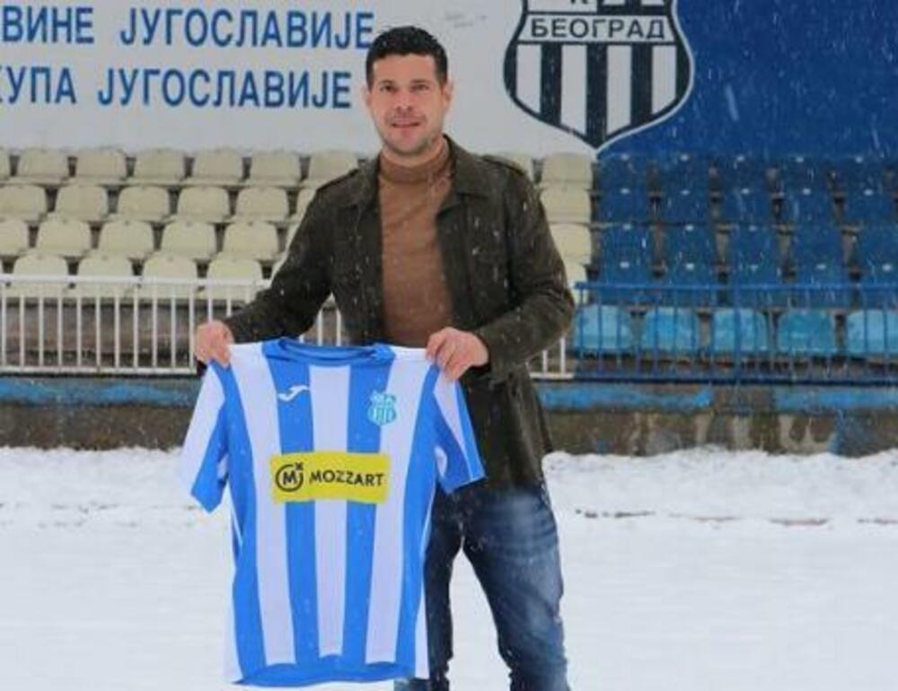 Milan Lola Smiljanić na predstavljanju u OFK Beogradu