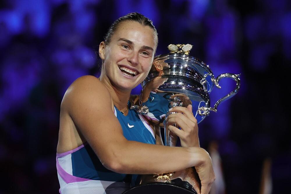SABALENKA OSVOJILA AUSTRALIJAN OPEN: Beloruskinja protiv rođene Ruskinje igrala bez zastave i pokorila Melburn!