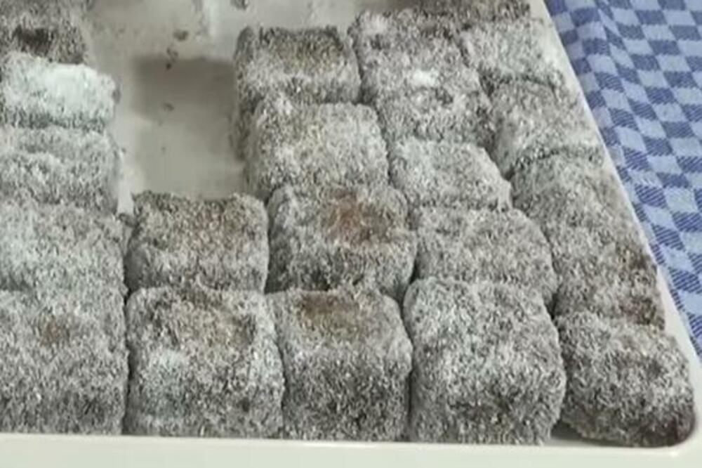 ČUPAVCI ĆE SAMO SA OVIM PRELIVOM BITI SOČNI I MEKANI: Biće bolji iz POSLASTIČARNICE ako ih spremite na OVAJ NAČIN