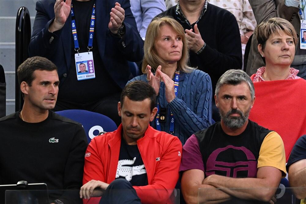 SRĐAN ĐOKOVIĆ NIJE NA "ROD LEJVER ARENI"! Novakov otac ponovio postupak kao u polufinalu (FOTO)