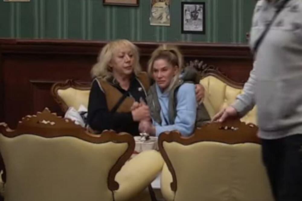 ANA ĆURČIĆ NAPUSTILA BELU KUĆU: Raspala se, PREPLAKALA, a onda OTIŠLA (VIDEO)