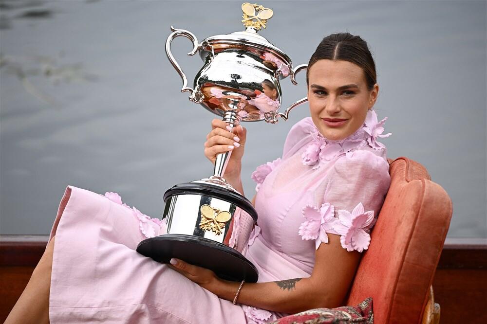 FOTOGRAFISANJE IZ SNOVA: Sabalenkina odevna kombinacija ostavila ceo svet bez daha! (FOTO)