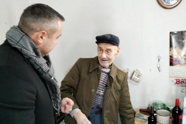 DA DEDA ŽIVAN (106) NIJE UMAKAO NEMCIMA, DANAS NE BI DOŽIVEO 106. ROĐENDAN: Oduvao je svećice sa OSMEHOM NA LICU