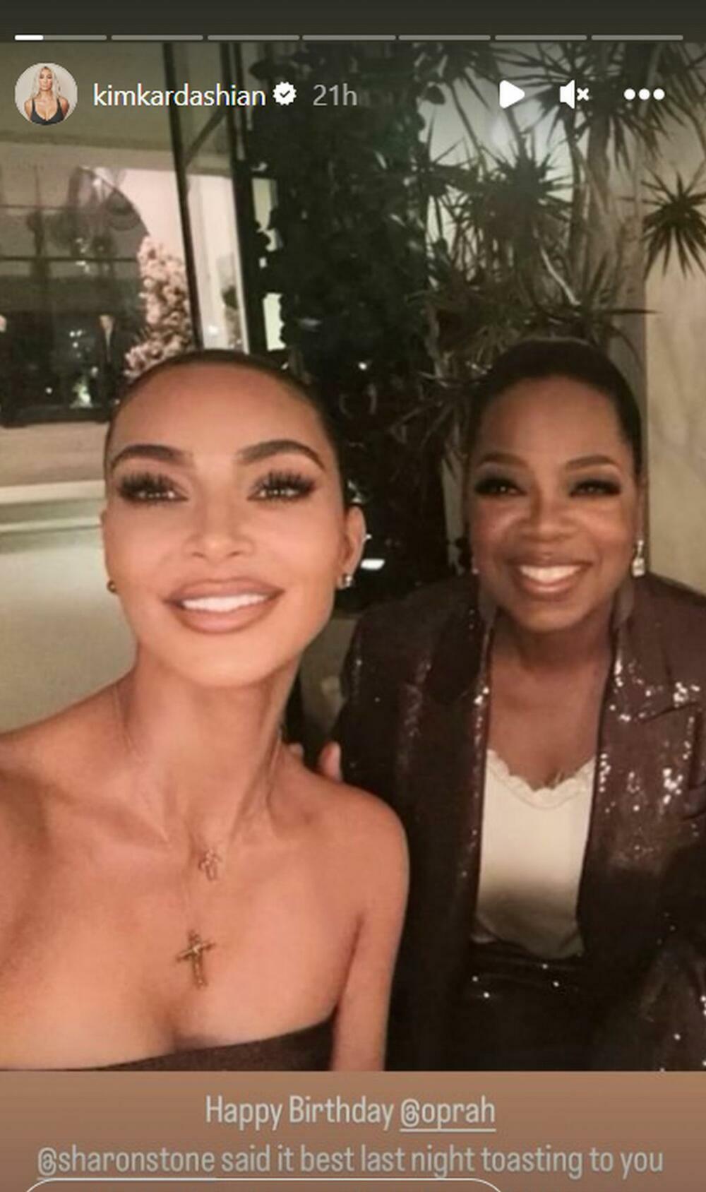 Kim Kardašijan pozira sa Oprom Vinfri