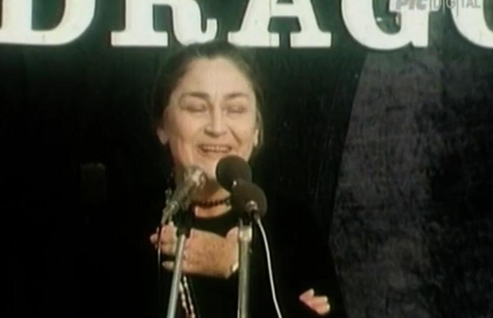 U braku sa Markom dobila je sina Aleksandra