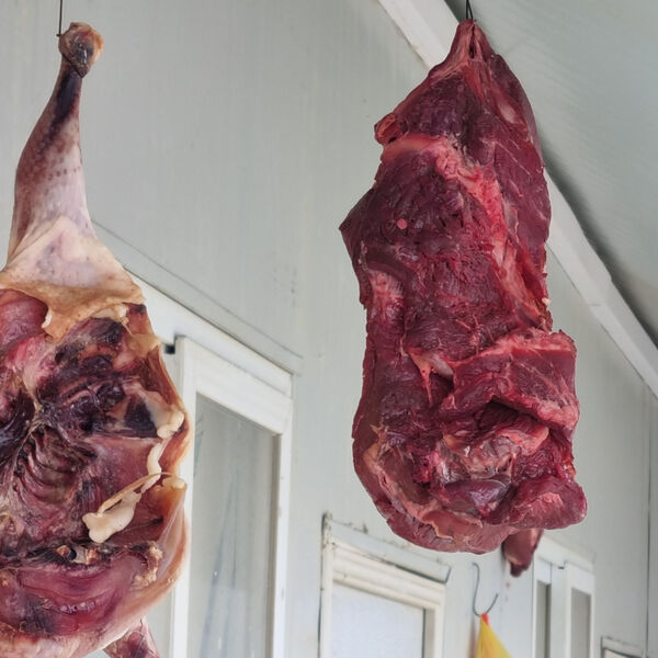 Crvena tečnost u sirovom mesu uopšte nije krv: Mnogi misle pogrešno - u pitanju je nešto sasvim drugo, evo i šta