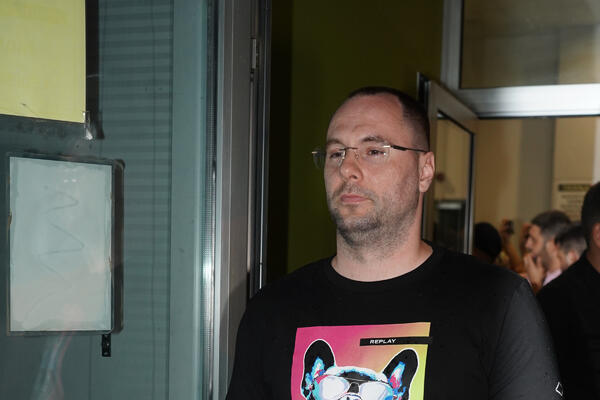 SLAVNIĆ NAKON VIŠE OD DVE DECENIJE PROGOVORIO O UBISTVU KOJE JE POČINIO: Priznao da li se KAJE zbog ove TRAGEDIJE