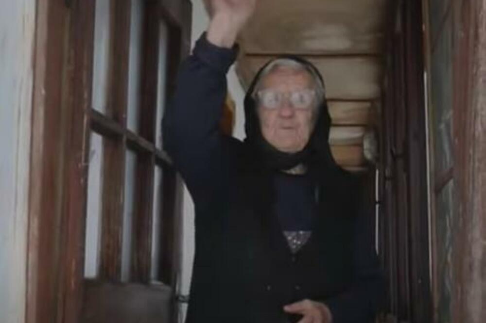 "BEZ NJEGOVOG POZIVA NE MOGU": Mara (97) je jedina stanovnica sela Tihiočaj, kaže da čeka BOGA DA JE POZOVE K SEBI