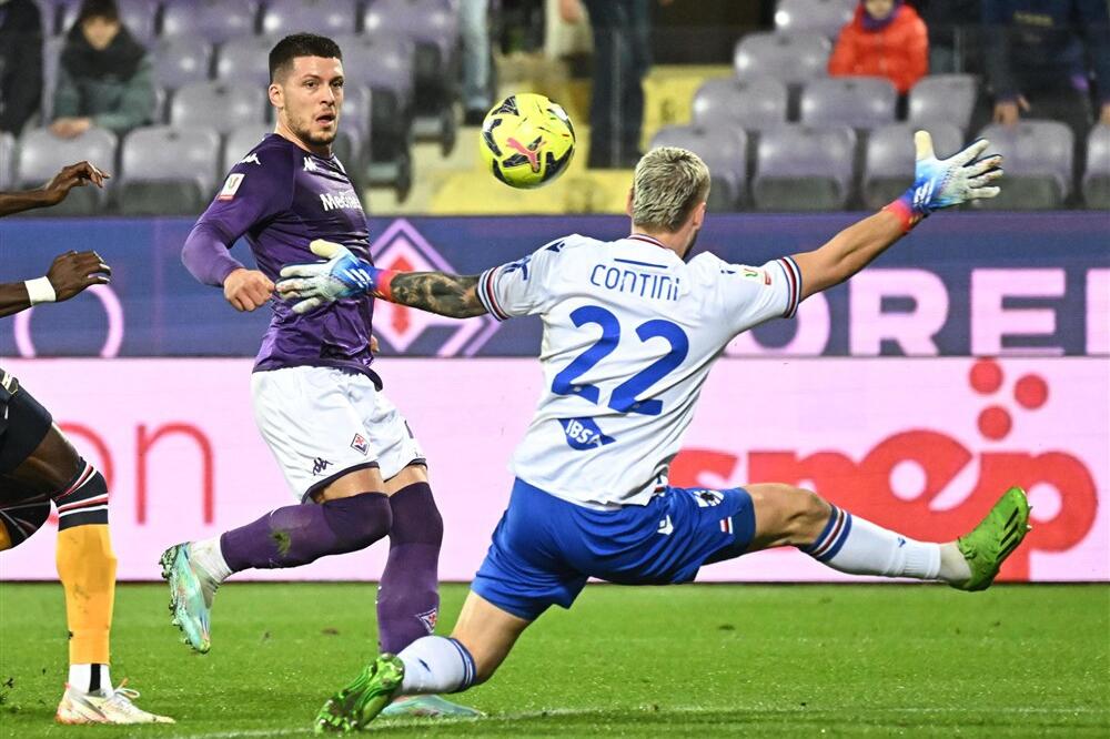JOVIĆ NAPUŠTA FIORENTINU! Srbin oblači dres lidera Superlige (FOTO)