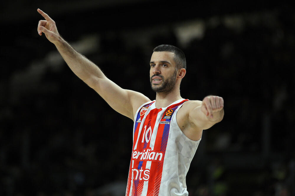 LAZIĆ DAJE NADU NAVIJAČIMA ZVEZDE: "Još uvek se uigravamo, do početka sezone će sve doći na svoje!"