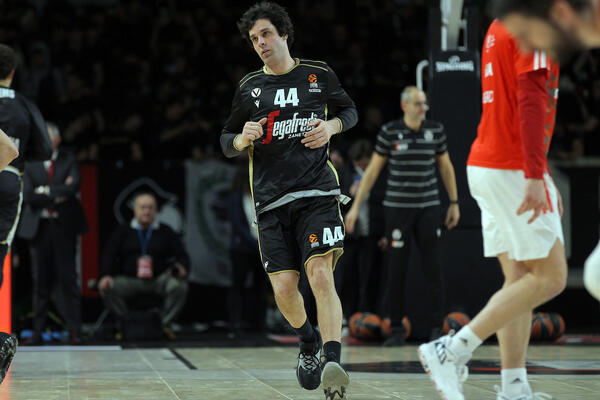 ZVEZDA I TEODOSIĆ? Milošu ističe ugovor na leto, Virtus povukao prvi potez (FOTO)