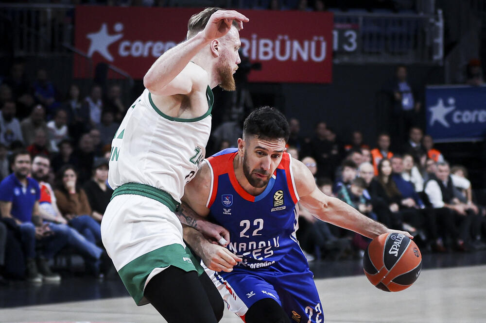 ŽALGIRIS PORAŽEN PRED PARTIZAN! Efes slavio sa +10, Micić dvocifren (VIDEO)
