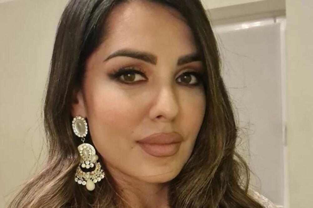 RAZVEDENI BIZNISMEN ZAVEO TANJU SAVIĆ: Pevačicin novi dečko ima 40 godina FOTO