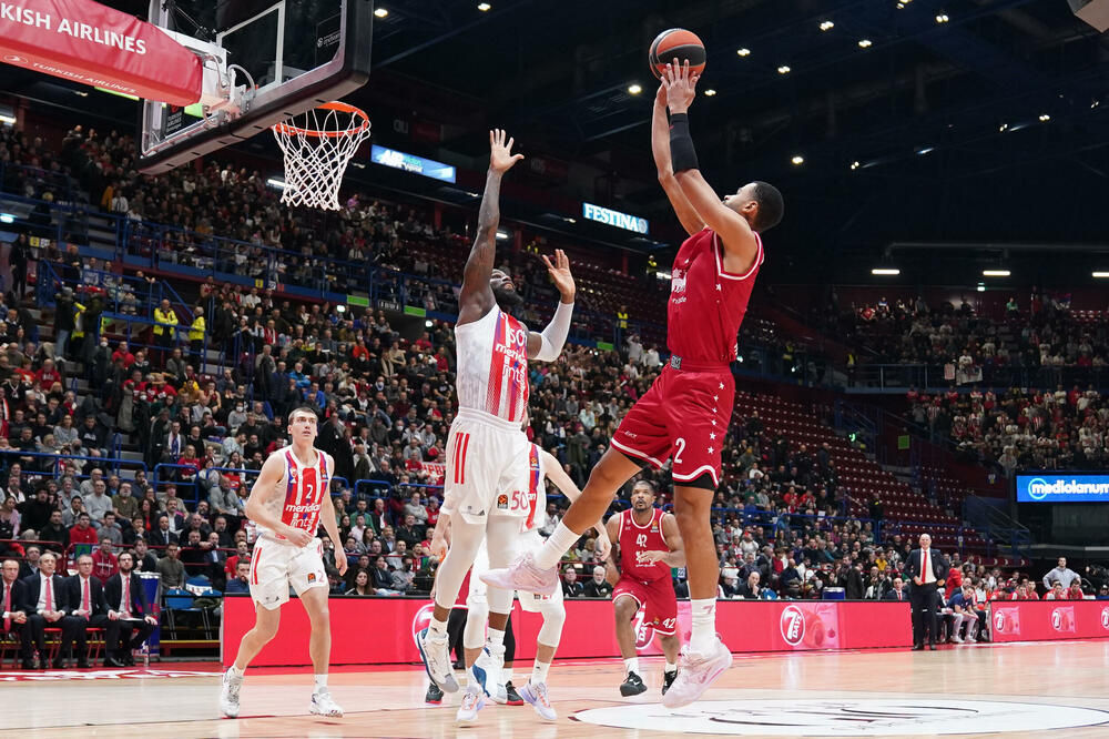 LOŠA ITALIJANSKA TURNEJA: Zvezda se borila do kraja, ali su nedostajale trojke za potpuni preokret! (FOTO)