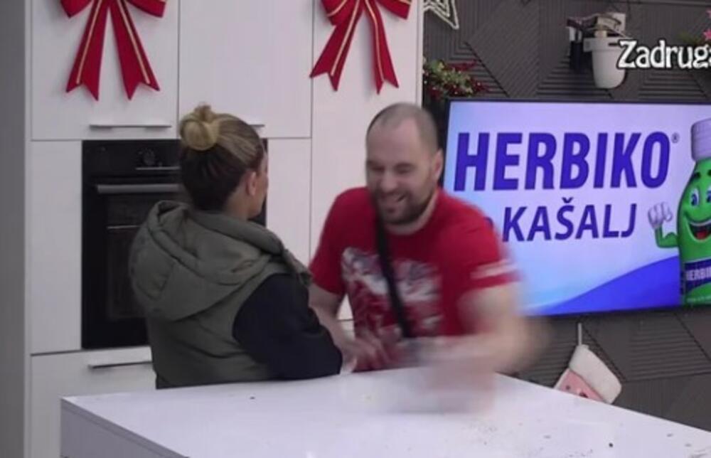 Ana Ćurčić, Zvezdan Slavnić, Zadruga