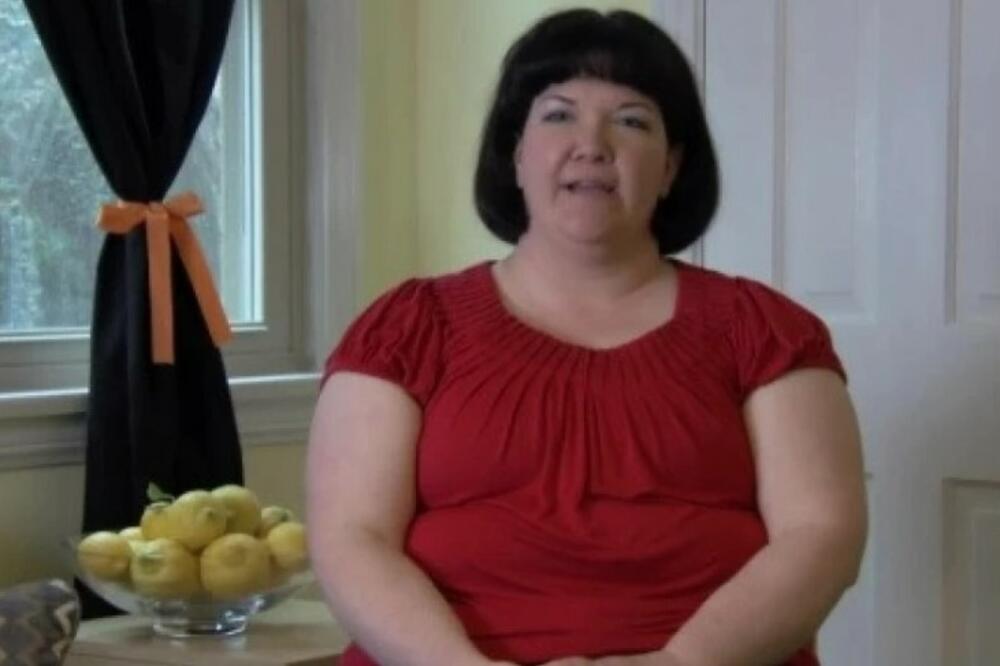 "POVRATILA SAM KADA SAM POLJUBILA DEČKA": Sa 42 godine još uvek nije izgubila NEVINOST, a to nije NAJBIZARNIJE