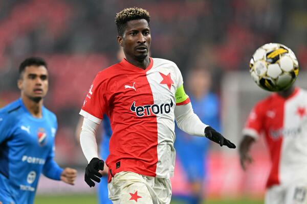 NIGERIJAC NASTAVLJA DA POGAĐA: Zvezda se muči, a dogovoreno pojačanje igra MAESTRALNO!