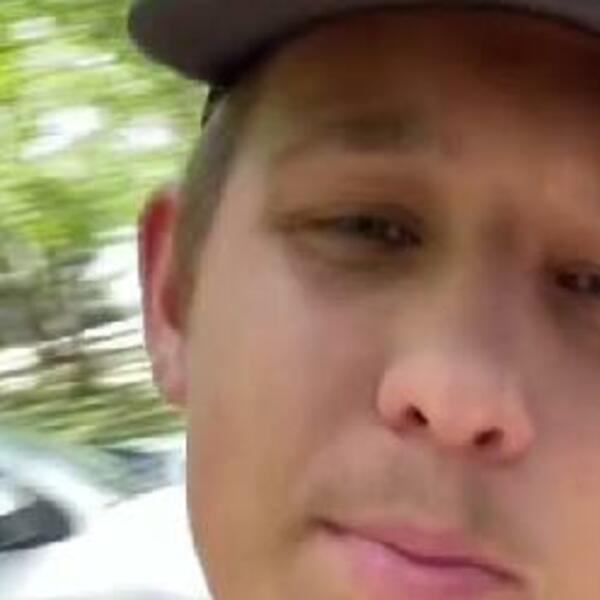 MLADIĆ JE SAM NAPRAVIO KUĆU ZA SAMO 1.400 EVRA: Objavio je i SNIMAK kako izgleda, 1 STVAR svima BODE OČI (VIDEO)