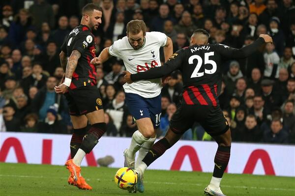 NIJE MOGLO BOLJE! Totenhem srušio Siti uz APSOLUTNI REKORD Harija Kejna!