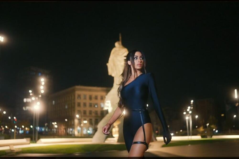 PORODILA SE ZVEZDA GRANDA, EVO KOJEG JE POLA BEBA: Roditelji se odlučili za ovo IME