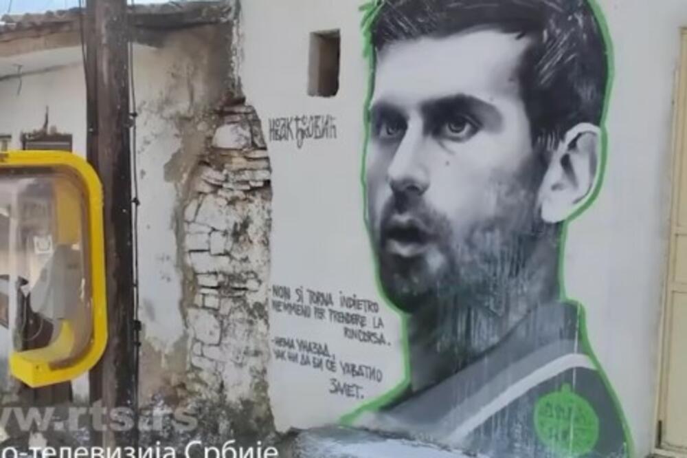 UŽASAN GEST KRATKOG DAHA! Mural Novaka Đokovića zasijao starim sjajem! (FOTO)