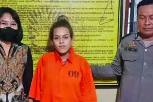 DEVOJKA (19) OTPUTOVALA NA BALI, međutim zbog onoga što su joj pronašli u koferu može biti OSUĐENA NA SMRT!
