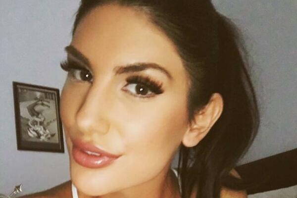 GLUMICE SA SAJTOVA ZA ODRASLE TRAGIČNO NASTRADALE: Njih pet je umrlo za samo 3 meseca